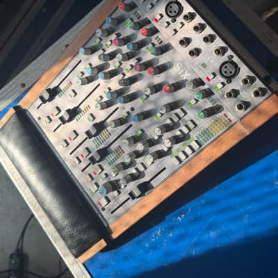 Solid State Logic SiX Superanalogue desktop mixer 'deluxe' version image 3