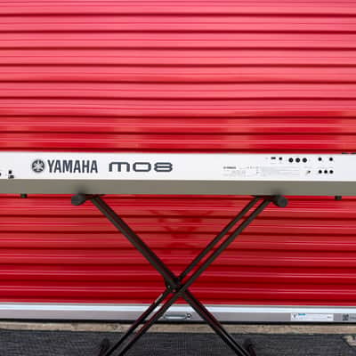 Yamaha MO8 88-Key Workstation Synthesizer Keyboard w/ Power Supply - Tested image 9