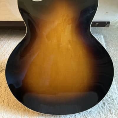 Eastman AR371CE-SB Hollow body Archtop 2014 w '57 Humbucker Pickup-- Sunburst, Absolutely Minty*MINTY* image 5