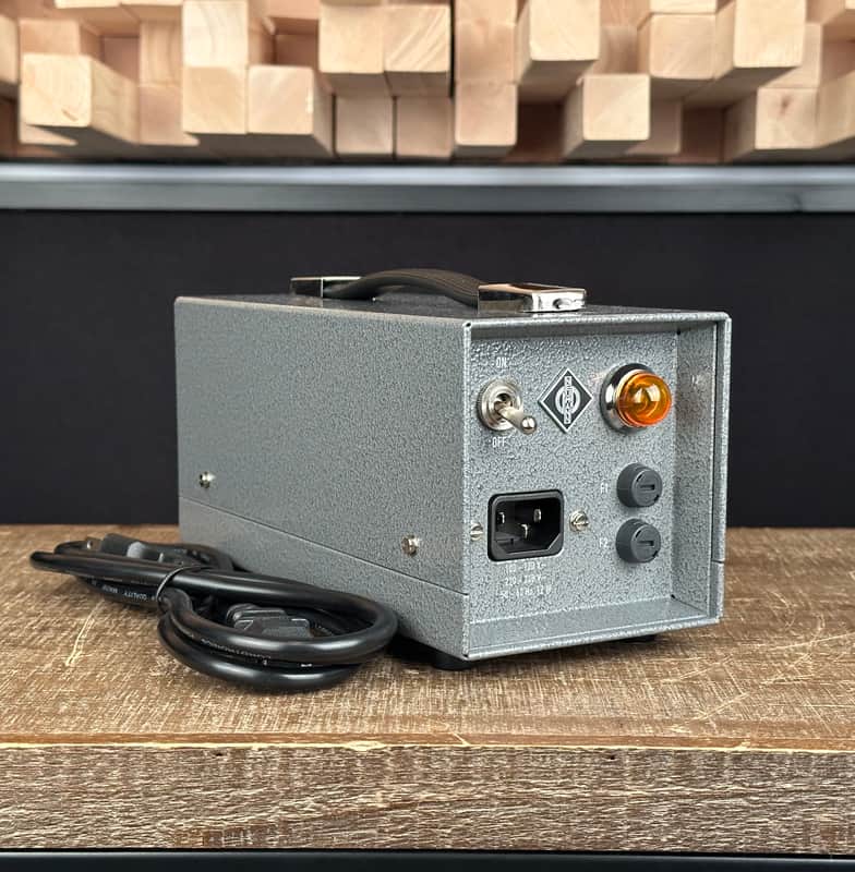 Neumann NU 67 V Tube Microphone Power Supply for U67 U 67. NU67V. Like New! Bild 1