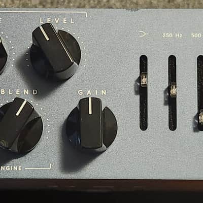 Darkglass Electronics Alpha Omega 900 900-Watt Bass Amp Head 2018 - Present - Blue image 9