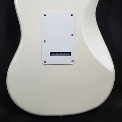Squier Paranormal Cyclone, Laurel Fingerboard, Tortoiseshell Pickguard, Pearl White image 9