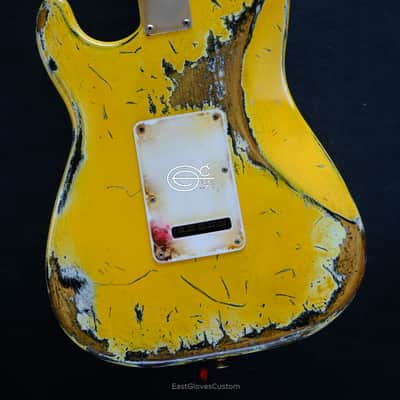 Fender Stratocaster 50th Anniversary Yellow Heavy Aged Relic (RARE) image 10