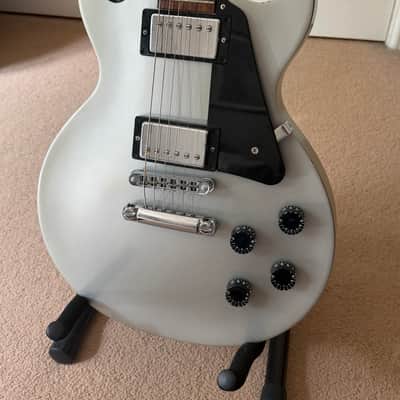 Gibson Les Paul Studio 2001 - Silver Pearl (Satin) image 3