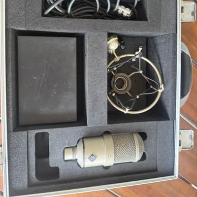 Neumann M 147 Large Diaphragm Cardioid Tube Condenser Microphone 1999 - Present - Nickel image 2