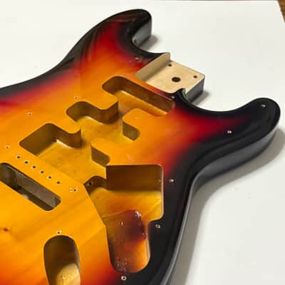Unbranded Fender Stratocaster Copy Vintage 60s 3TSB finish Strat Body image 7