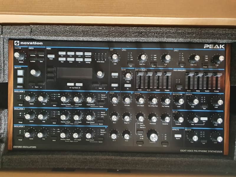 Novation Peak 8-Voice Desktop Synthesizer 2017 - Present - Black image 1