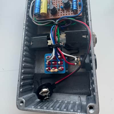 2008 D*A*M* Differential Audio Manifestationz DAM Meathead #238 (2008) – Signed by David Main “Dirt” – Rare Early Build Silicon Fuzz Machine image 9
