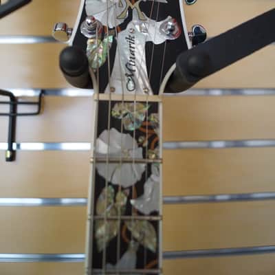 Minarik Goddess double neck image 12