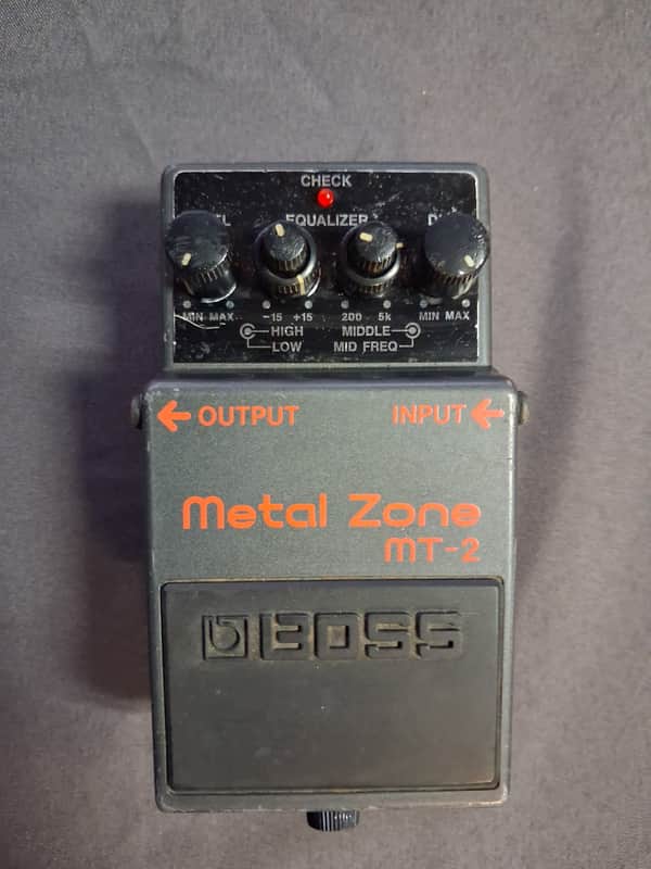 Boss MT-2 Metal Zone Guitar Pedal *** FREE SHIPPING *** image 1