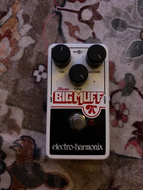 Electro-Harmonix Nano Big Muff Pi Distortion / Sustainer 2013 - Present - White / Black / Red image 1
