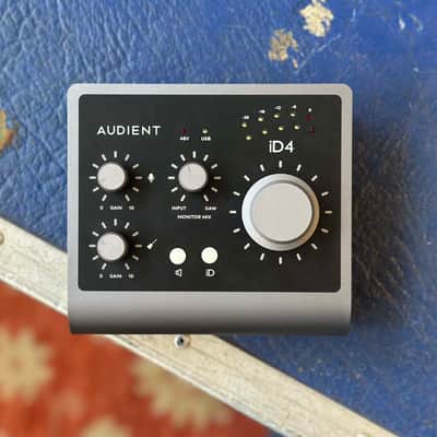 Audient iD4 USB Audio Interface image 1