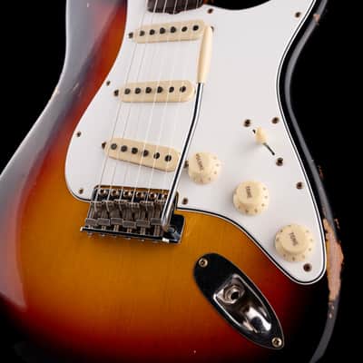Fender Custom Shop 1964 Stratocaster Relic Faded Aged 3-Tone Sunburst image 5