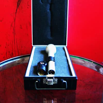 Vintage 1996 Electro-Voice RE10 Supercardioid Dynamic Microphone Low Z w mic clip RE11 RE15 RE16 RE18 Stevie Nicks # 1 image 4