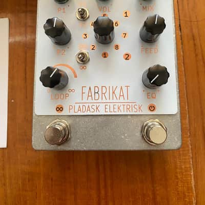 Pladask Elektrisk Fabrikat V3 - White (Discontinued) image 2