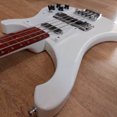2018 Rickenbacker 4003S 2018 Snowglo White Bass Guitar image 6