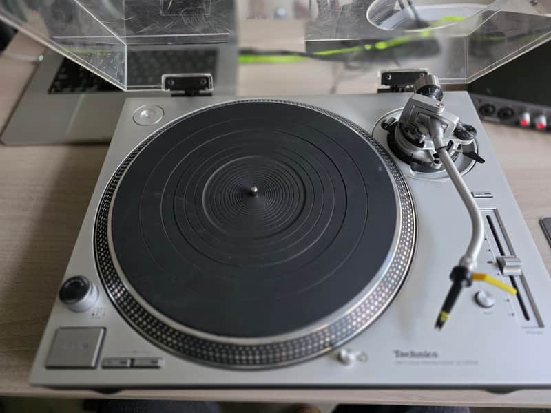 Technics SL-1200GR Turntable (Silver) w/ Ortofon Cart & Dust Cover (33/45/78) image 1