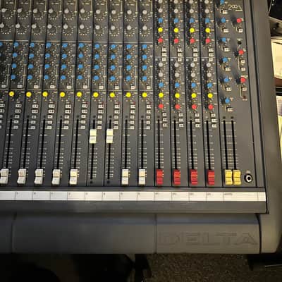 Soundcraft Delta 200 16 CH - modified / Jim Williams Late 80s / early 90s - Dark Grey image 3