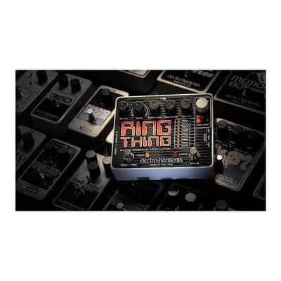 Electro Harmonix Ring Thing Single Sideband Modulator with Blend Knob, Wave Knob, Filter Rate Knob, Fine/Depth Knob, and Coarse Knob image 6