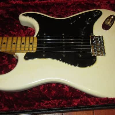 1977 Fender Stratocaster Hardtail White w Fender Hardshell Case image 17