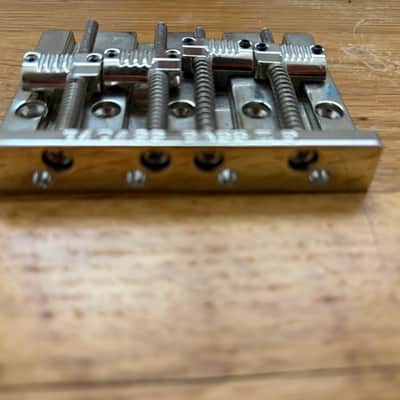 Leo Quan Badass Bass II Bridge image 2