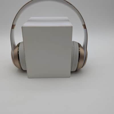 Beats by Dre A1796 image 2