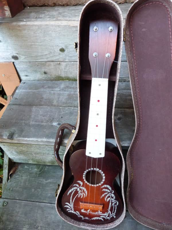 Harmony Uke 50's original case image 1