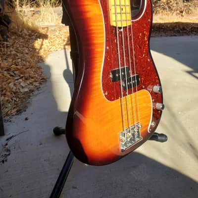 Fender Select Precision P Bass with Hardcase image 8