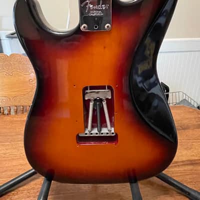 1996 Fender American Standard Stratocaster with Maple Fretboard 3-Color Sunburst image 4