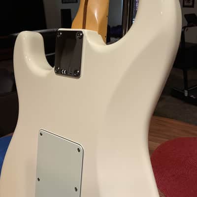 2015 Fender American PRO Standard Stratocaster HSS - Olympic White image 7