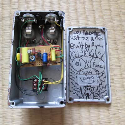 Built By Ryan Silicon Sally Fuzz 2016 Purple. Fuzz Face with mods. image 3
