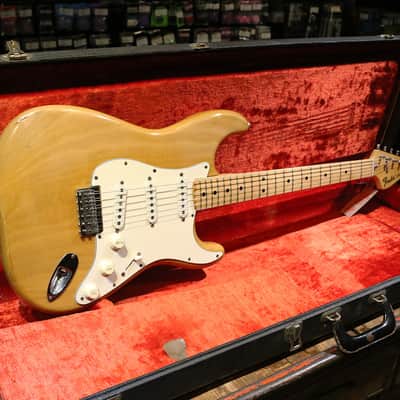 Fender Stratocaster Hardtail with 3-Bolt Neck, Maple Fretboard 1973 - 1977 - Natural image 2
