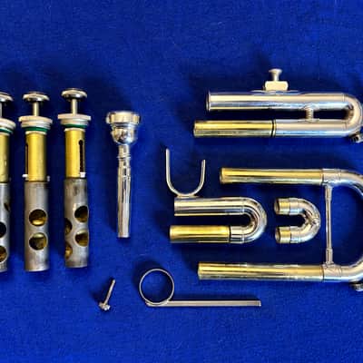 Bach TR300H2 Bb Silver Trumpet, Beautiful Condition! image 2