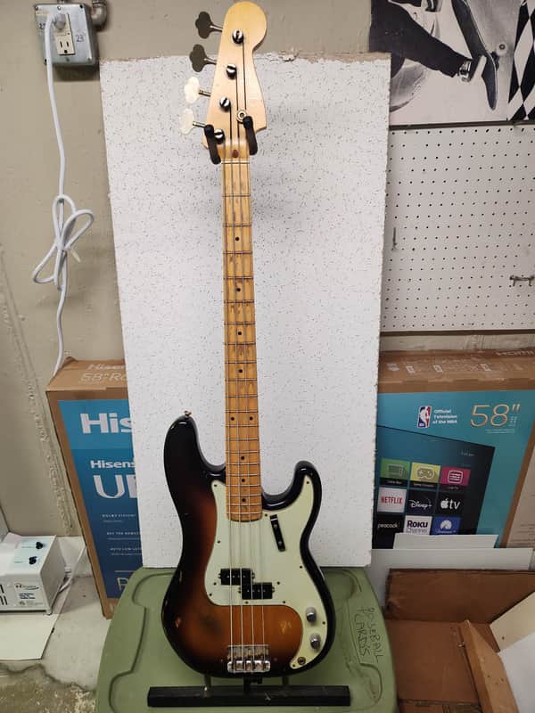 Fender 1959 Custom Shop Relic PBass Special Order 2008 Sunburst image 1