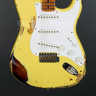 Fender Custom Shop Limited 70th anniversary 54 Stratocaster Heavy Relic 2025 - Candy Yellow Over 2 Color Sunburst (COD 2186NG) image 2