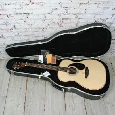 Martin Custom Shop 000-Size 14-Fret 28 Style - European Spruce/Wild Grain Rosewood - Natural image 11