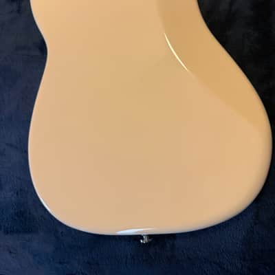 Fender Vintera II '60s Precision Bass 2023 - 2026 - Olympic White image 3
