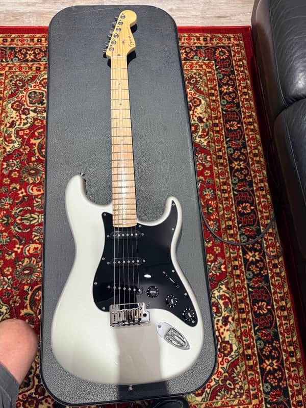 Fender American Deluxe Stratocaster 2009 - Chrome image 1