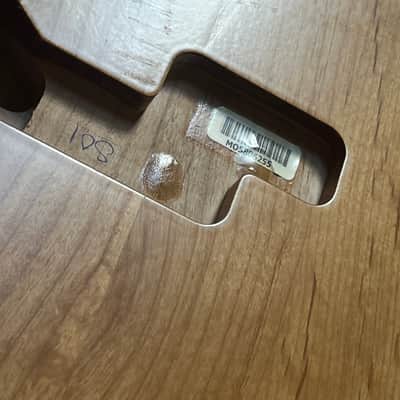 lefty Fender Mexico MIM Precision bass body image 5