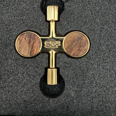 Sonor SQ2 Welcome Kit Wood Box with Gold Drum Key, Lanyard Keyholder and 8GB USB Drive image 5