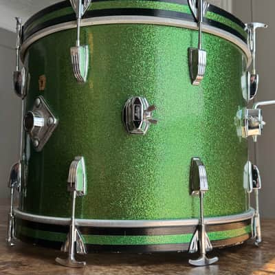 Exc 60’s Green Sparkle Ludwig No. 920 Classic 14x20" Bass Drum with Keystone Badge image 3