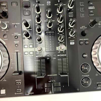 Pioneer XDJ-R1 Wireless All-in-One DJ Controller System with Odyssey Flight Case image 11