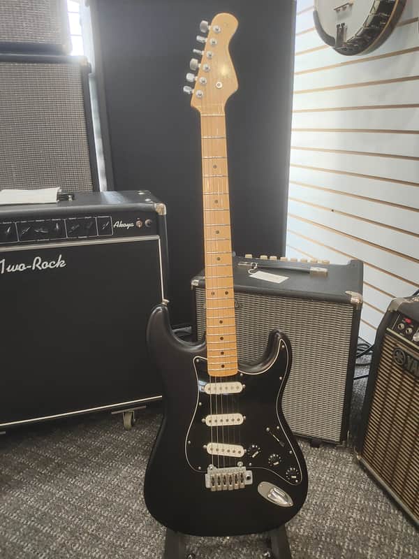 Ron Kirn Signature Stratocaster - Black image 1