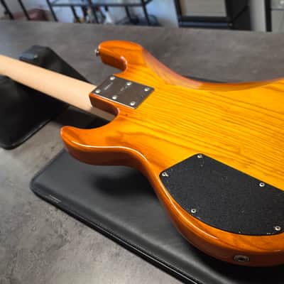 G&L L-5500 USA RARE Bass 5 String Honeyburst EMG American Leo Fender HH Jazz Bass Ash Body LOW SERIAL NUMBER! L5500 Rock Bass Custom Case image 8