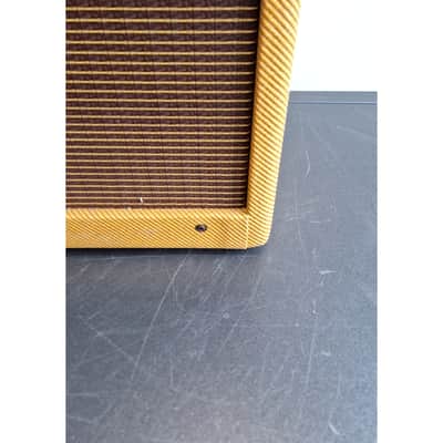 Fender 57 Champ - Guitar Amplifiers - Very Good w/ Soft Case image 16