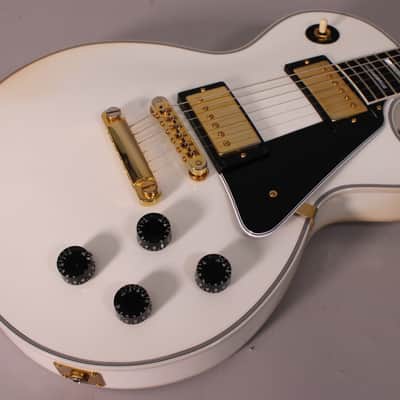 2024 Gibson Les Paul Custom Alpine White w/OHSC image 10