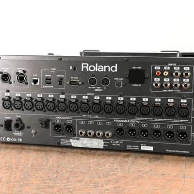 Roland M-200i 32-Channel Live Digital V-Mixer Console (NO POWER SUPPLY) CG01KPZ image 10
