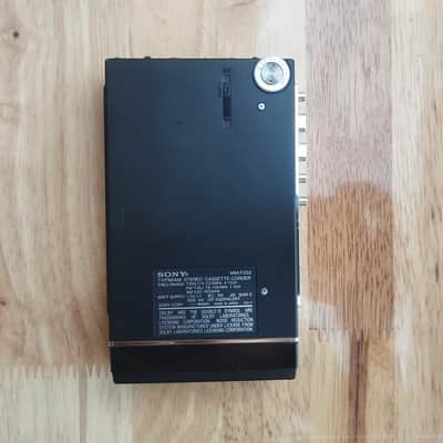 Sony WM F202 1986 - Sony recorder radio Cassette Walkman WM F202 black Cassette player working image 2
