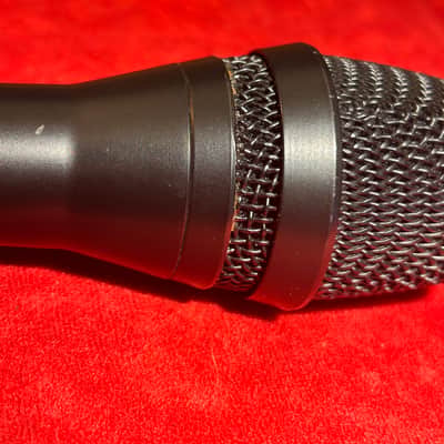 AKG P5 Perception Super Cardioid Dynamic Vocal Microphone 2010s - Black image 7