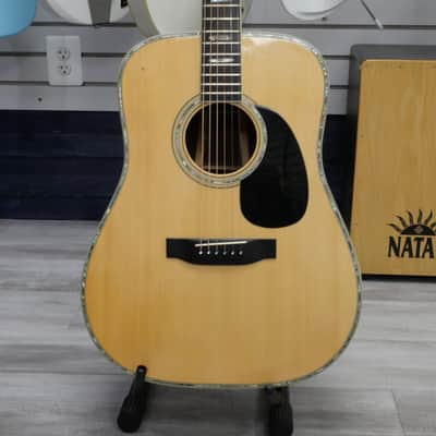 Morris W-611 Acoustic w/ Hard Case image 3